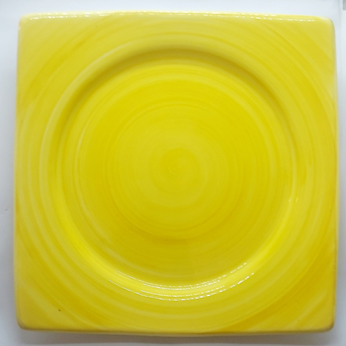 Assiettte carrée petit modèle jaune